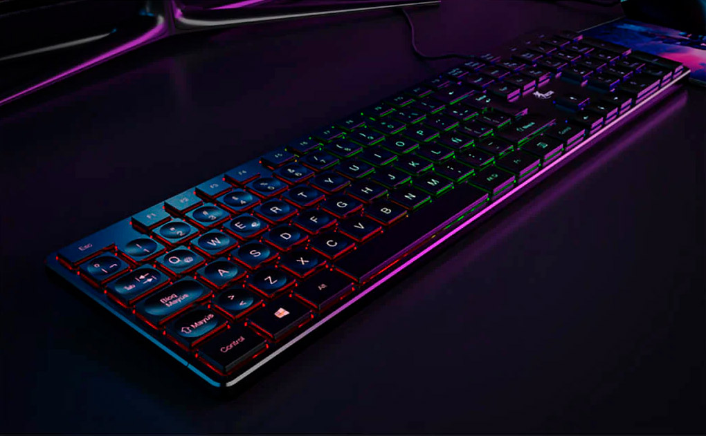 Combo, teclado en español, mouse y alfombrilla - Xtech - Hasha XTK-535S